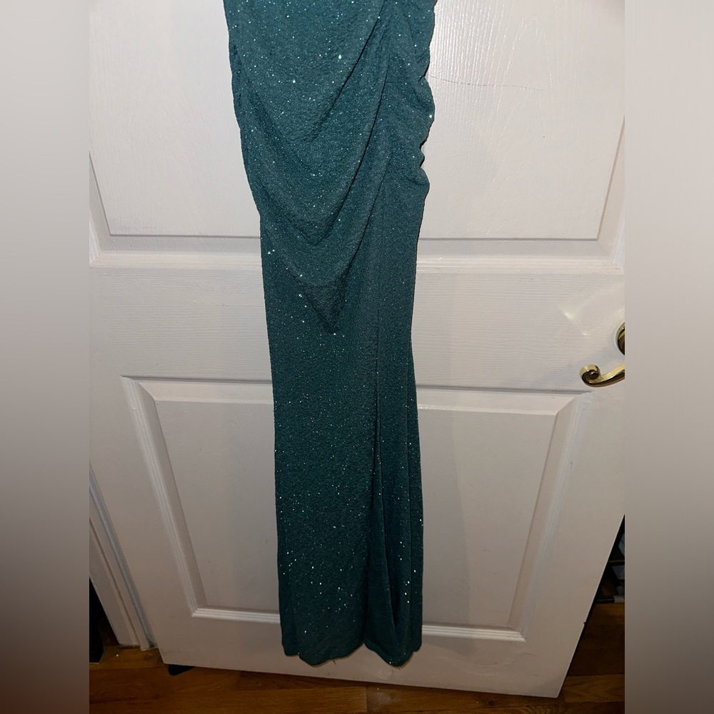 Dress - Picture 6 of 8